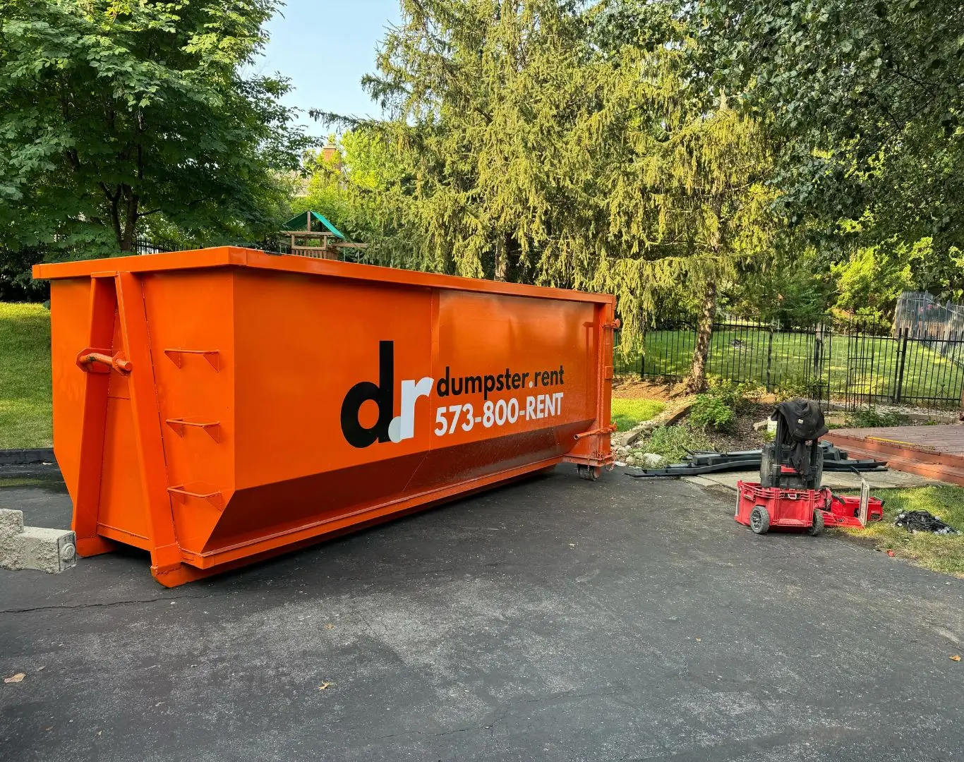 Construction dumpster rental in Columbia, MO